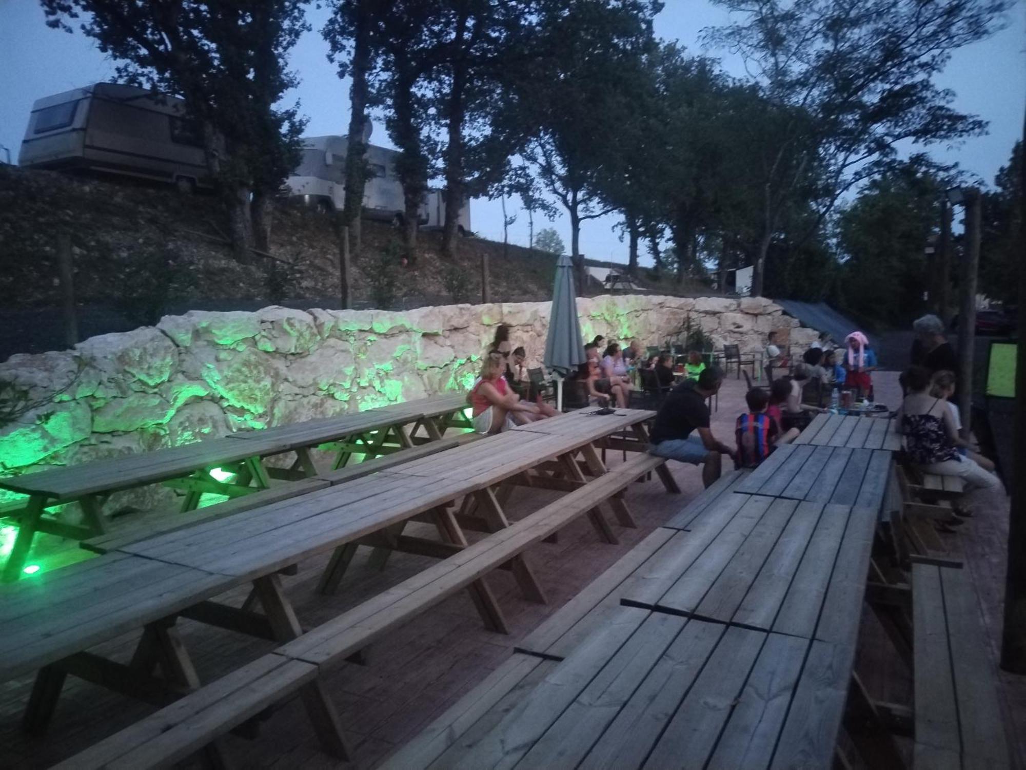 Camping Nature Le Valenty Mobil-Home-Dordogne Panoramique Clim Piscine Soturac ภายนอก รูปภาพ